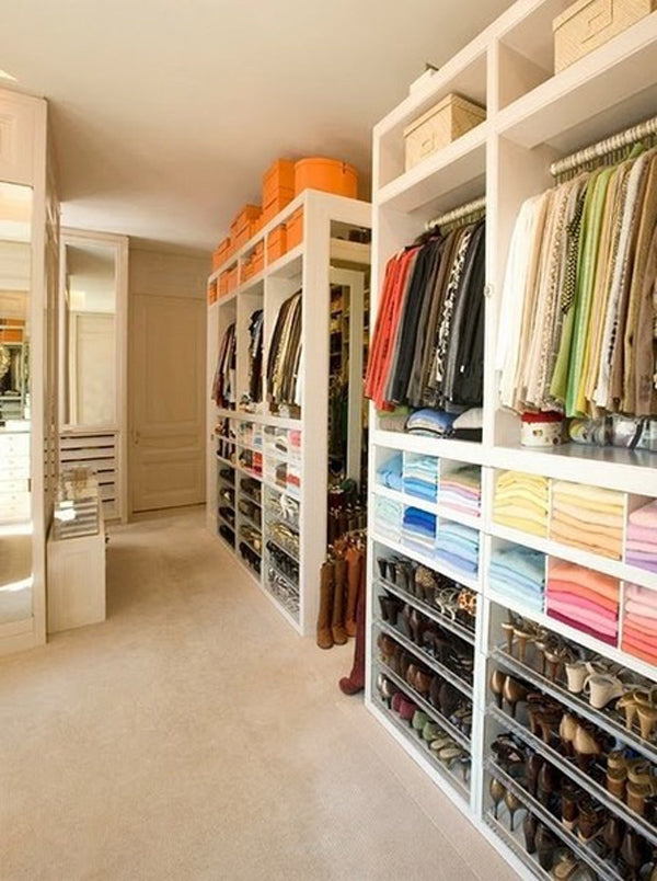 Simplifying Life: How To Declutter Your Closet