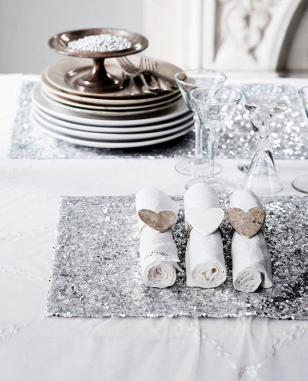 Fab Friday: Dress Your Holiday Table
